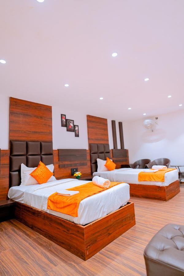 Calangute Castle Hotel Bardez Exterior photo