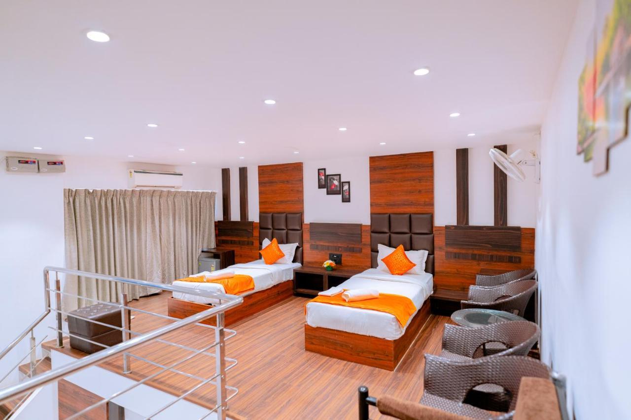 Calangute Castle Hotel Bardez Exterior photo